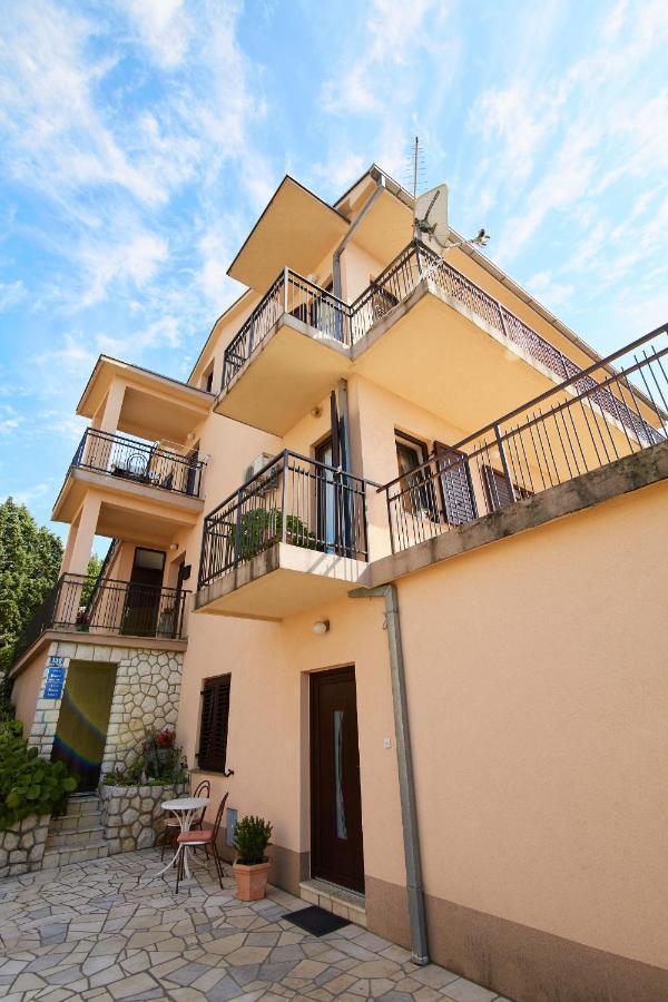 Apartments And Rooms With Parking Space Crikvenica - 19125 المظهر الخارجي الصورة