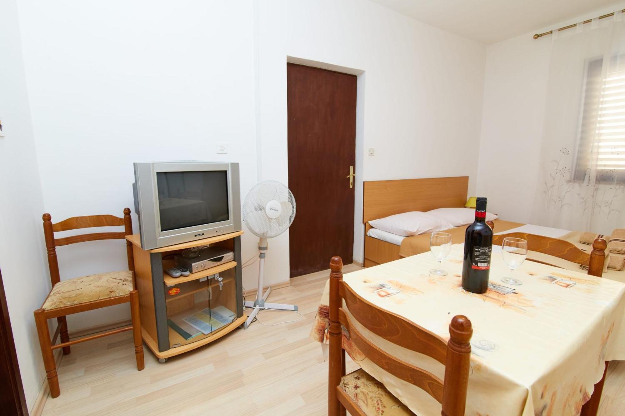 Apartments And Rooms With Parking Space Crikvenica - 19125 الغرفة الصورة